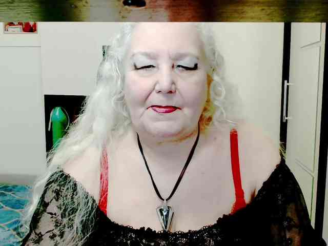 GrannyWants webcam