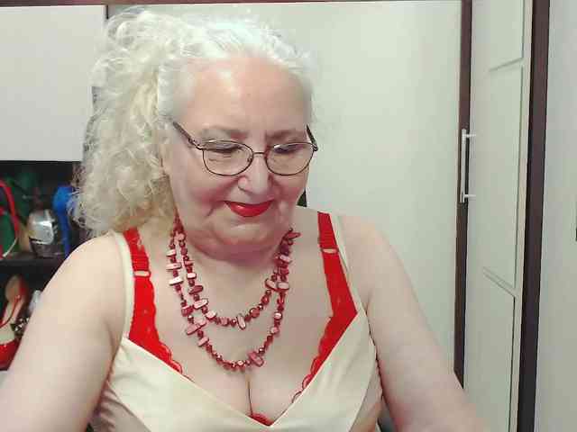 vr chat Grannywants