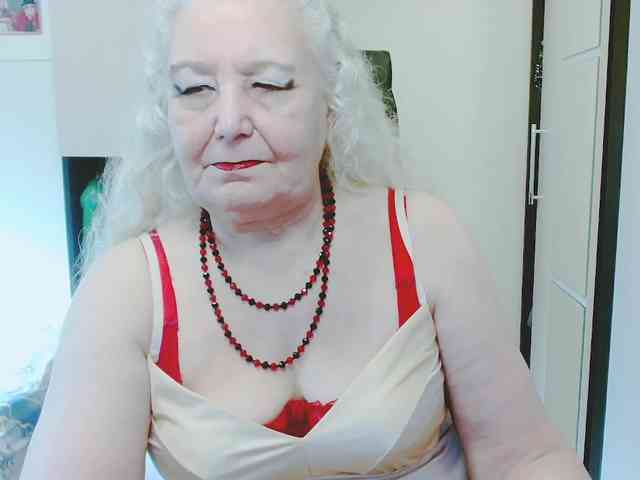 GrannyWants webcam