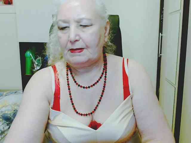 GrannyWants webcam