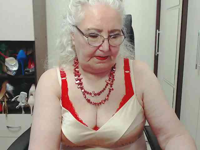 GrannyWants webcam
