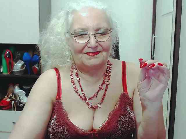adut chat Grannywants