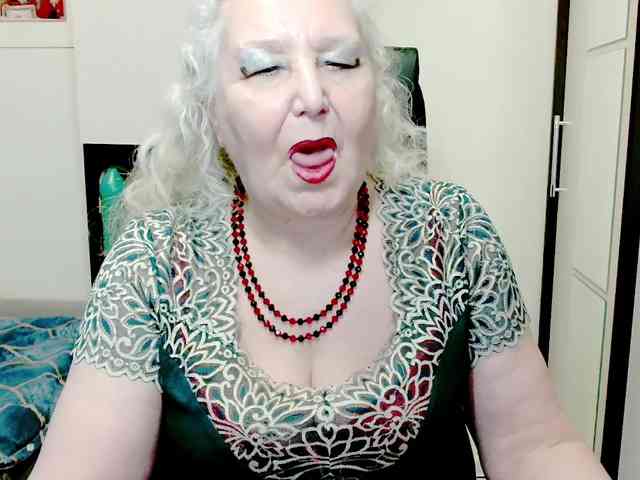 GrannyWants webcam