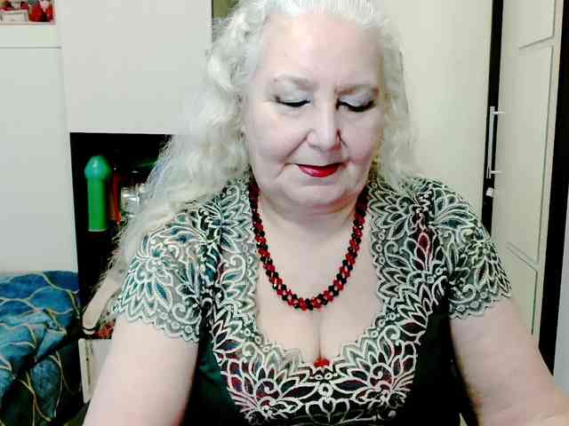 GrannyWants webcam