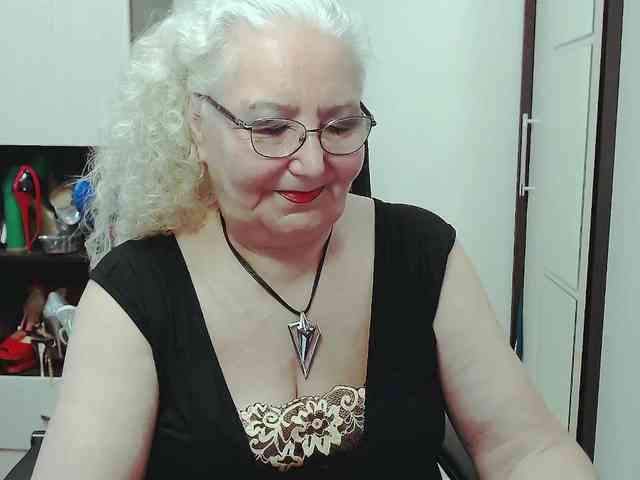 GrannyWants webcam