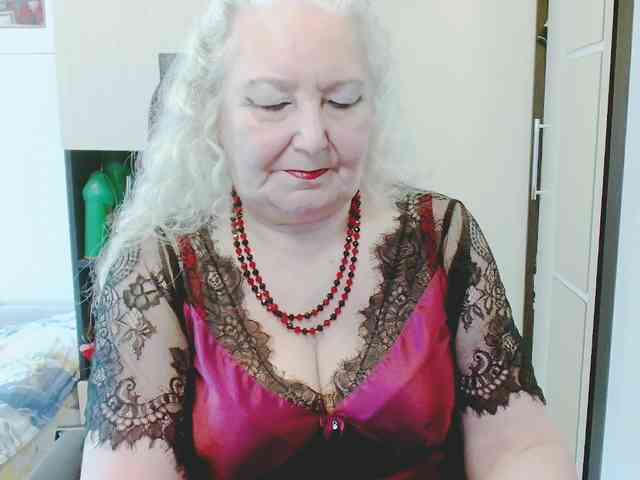 grannywants Live Webcam on BongaCams
