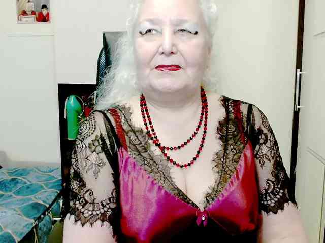 GrannyWants webcam
