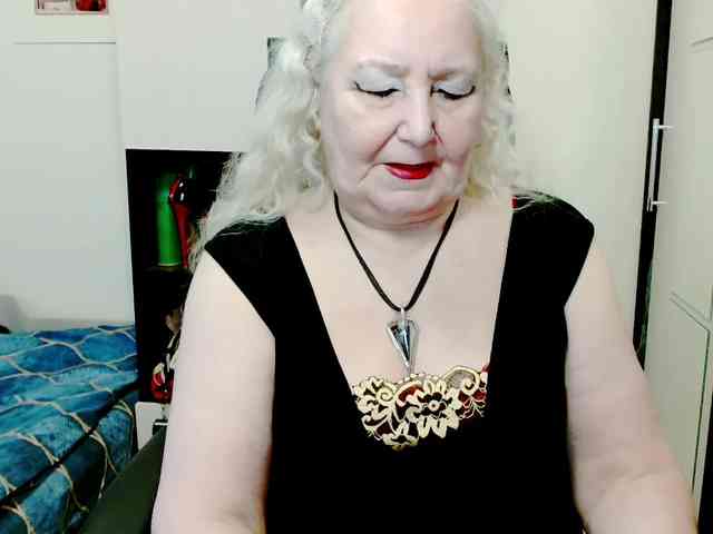 GrannyWants webcam