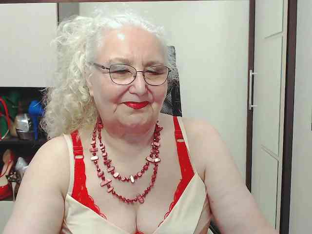 GrannyWants webcam
