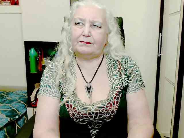grannywants Live Webcam on BongaCams