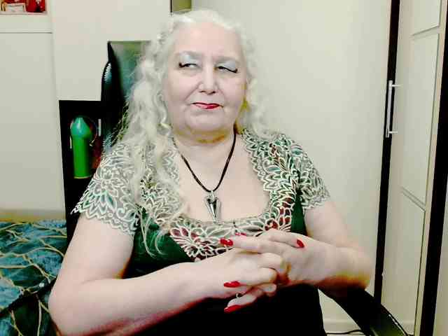 GrannyWants webcam