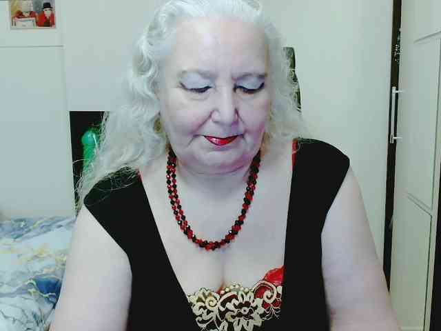 GrannyWants webcam