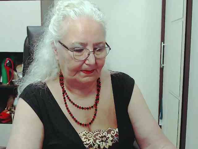 GrannyWants webcam