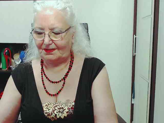 GrannyWants webcam