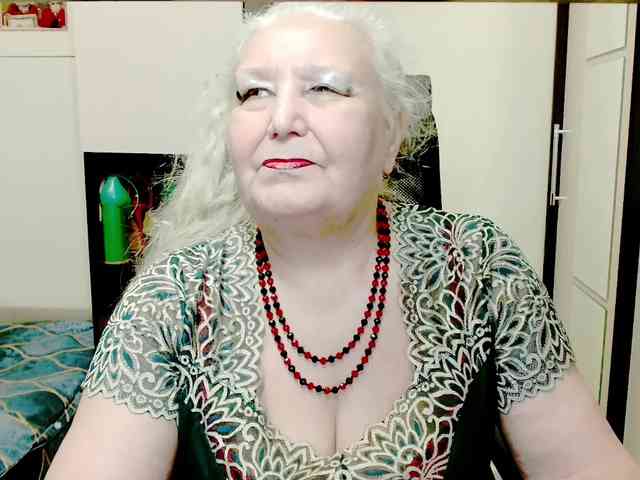GrannyWants webcam