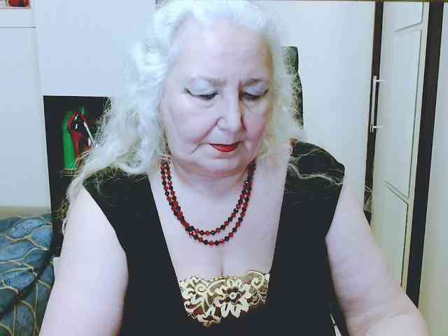 GrannyWants webcam