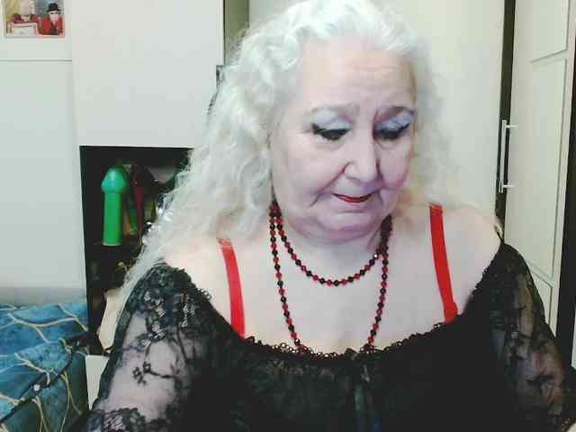 grannywants Live Webcam on BongaCams