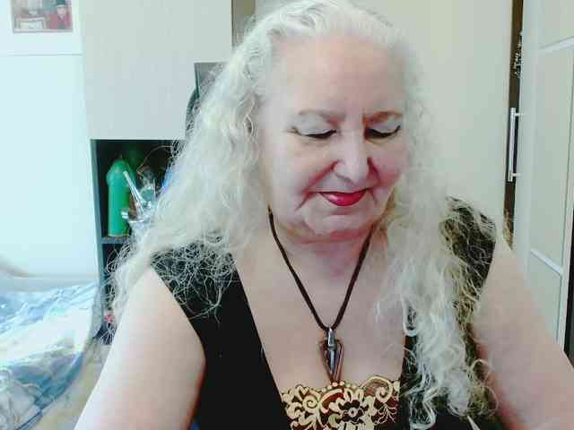 GrannyWants webcam