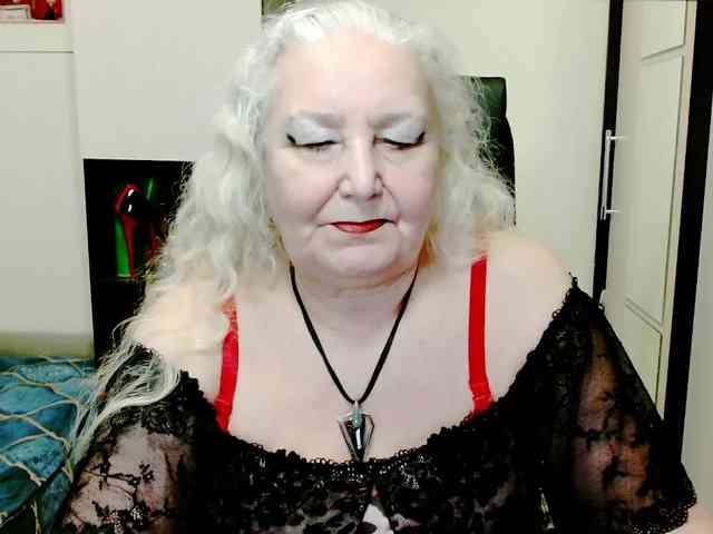 GrannyWants webcam
