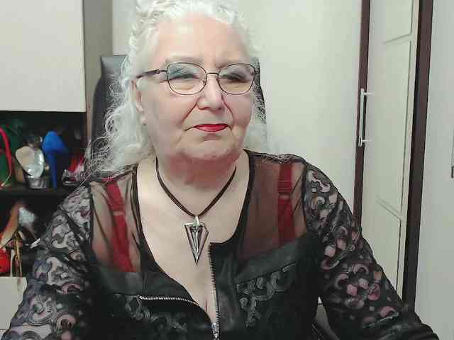 GrannyWants webcam