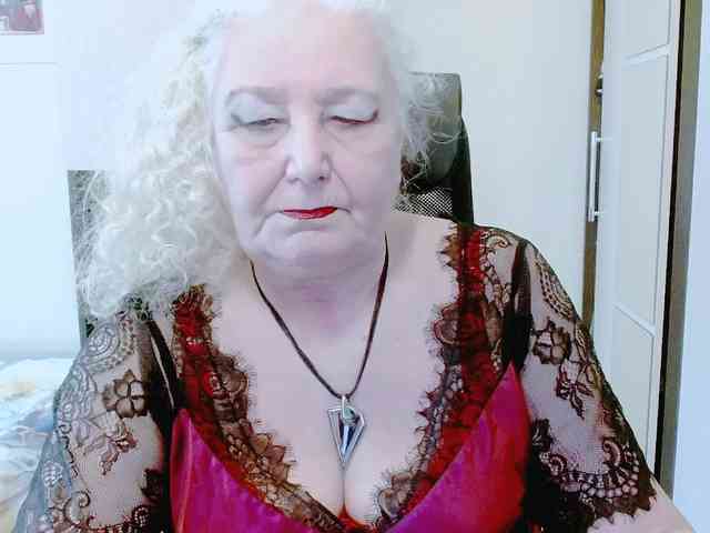 grannywants Live Webcam on BongaCams
