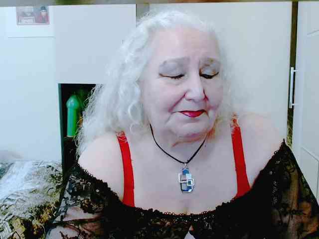 grannywants Live Webcam on BongaCams