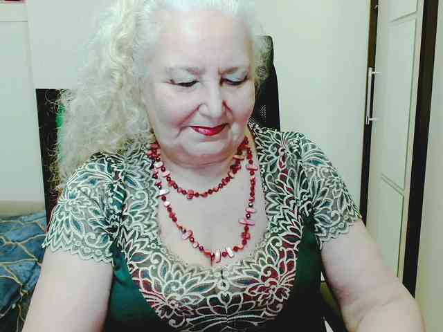 grannywants Live Webcam on BongaCams