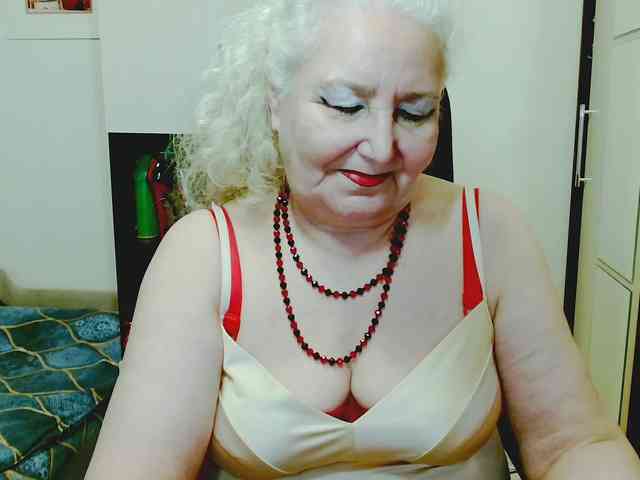 GrannyWants webcam