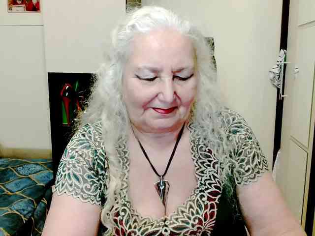 GrannyWants webcam