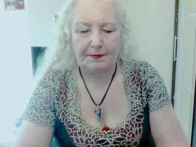 GrannyWants webcam