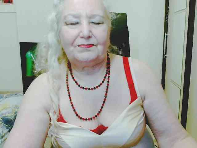 grannywants Live Webcam on BongaCams