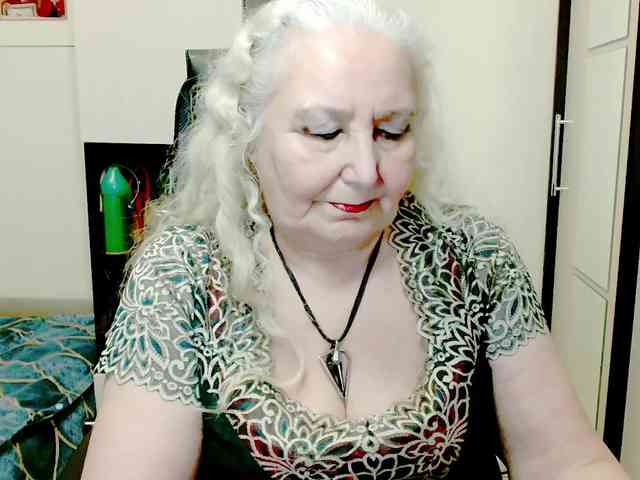 GrannyWants webcam