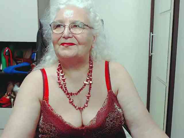 GrannyWants webcam