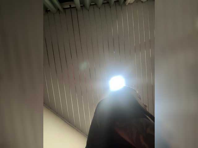 emmaherby1's BongaCams show and profile