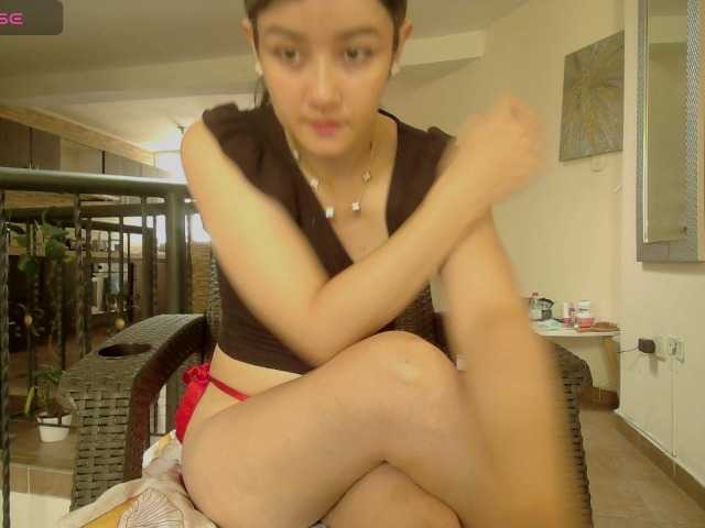 emmaherby1's BongaCams show and profile