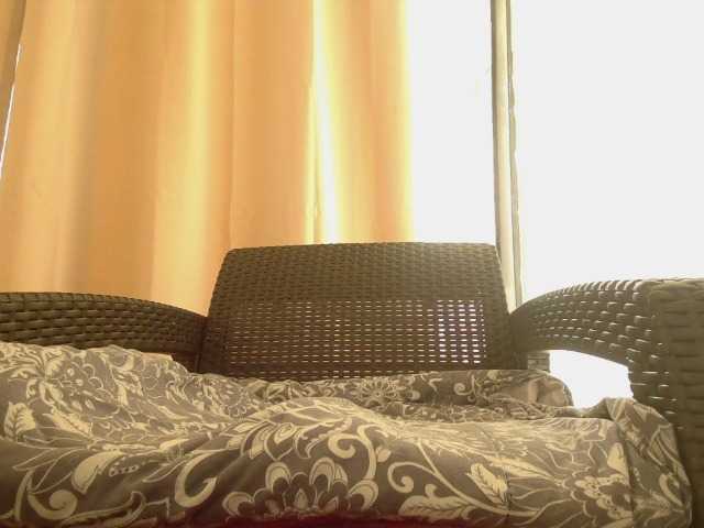 emmaherby1's BongaCams show and profile