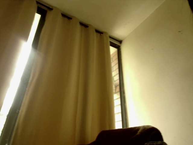 emmaherby1's BongaCams show and profile