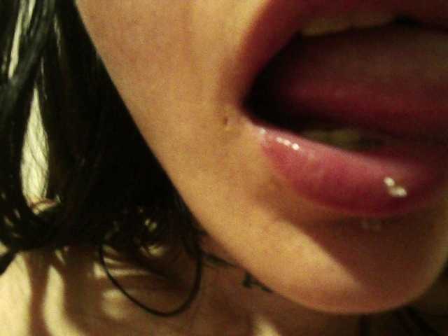 emmaherby1's BongaCams show and profile