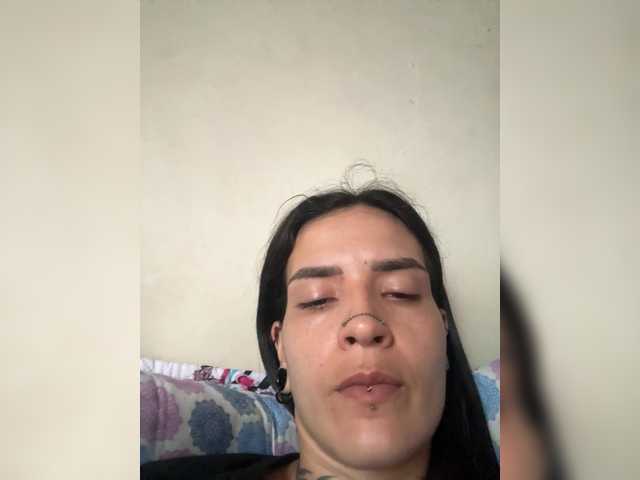 emmaherby1's BongaCams show and profile
