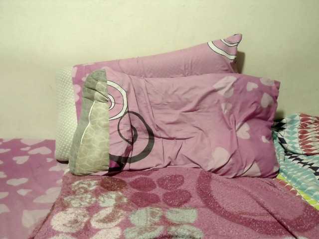 Watch Emmaherby1, they want to masturbate for you emmaherby1 from BongaCams