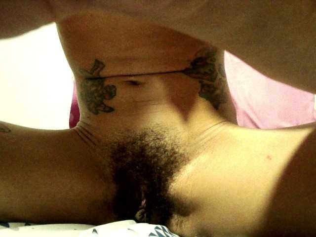 emmaherby1's BongaCams show and profile