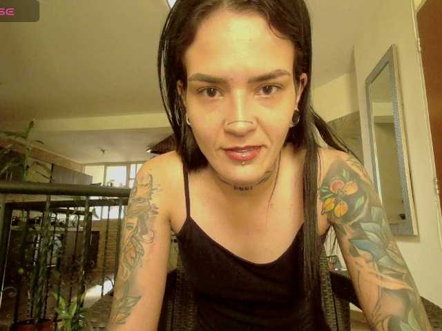 emmaherby1's BongaCams show and profile