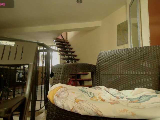 emmaherby1's BongaCams show and profile