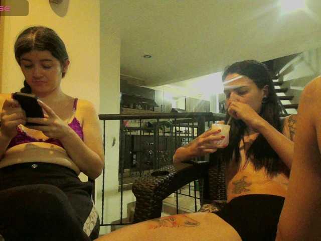 emmaherby1's BongaCams show and profile