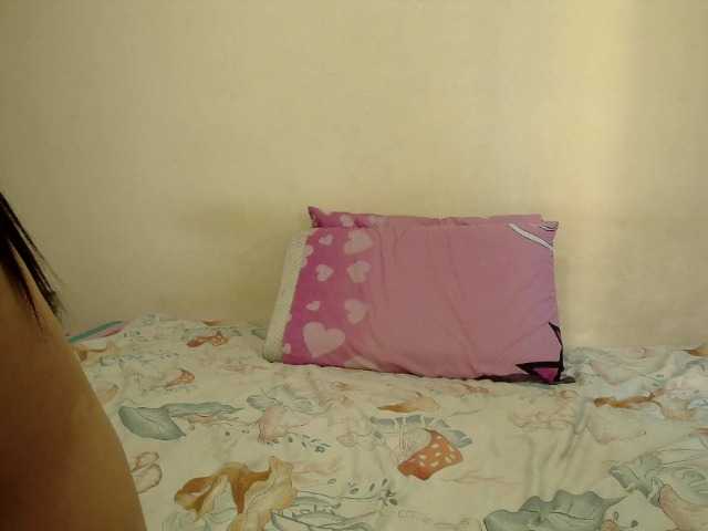 emmaherby1's BongaCams show and profile