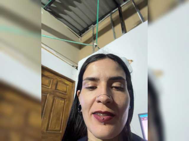 emmaherby1's BongaCams show and profile