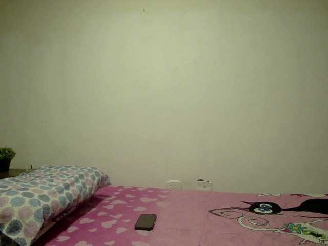 emmaherby1's BongaCams show and profile