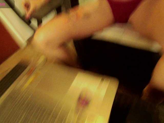 emmaherby1's BongaCams show and profile