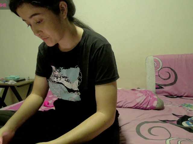 emmaherby1's BongaCams show and profile