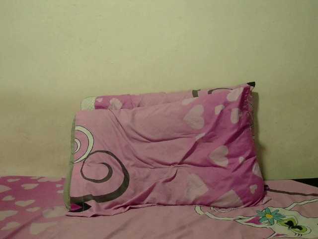 emmaherby1's BongaCams show and profile